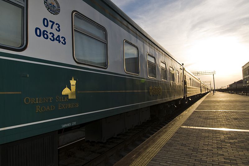 ORIENT SILK ROAD EXPRESS: NEL CUORE DELLA VIA DELLA SETA